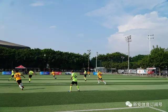 组图：世界杯-澳大利亚VS埃及 阿舒尔头球破门